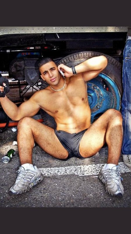 Парни Натуралы