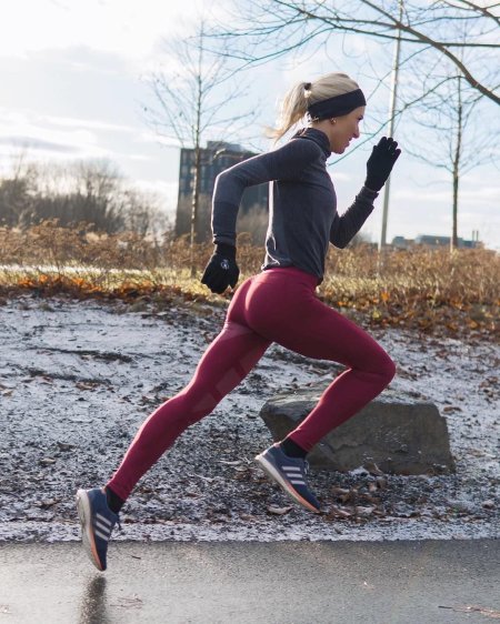 Спортивные девушки бег