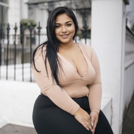 Plus-Size Диана Сирокай