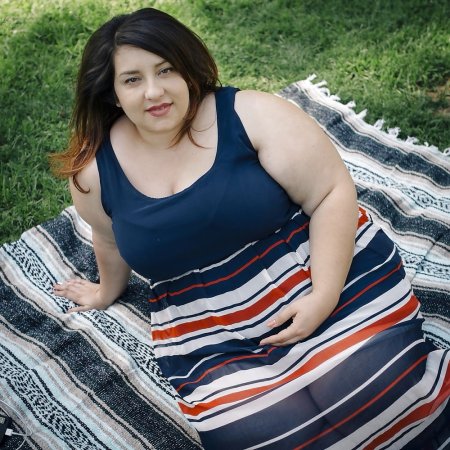 Толстые  женщины