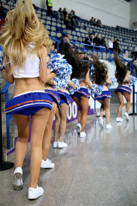 Черлидерши Салавата Юлаева