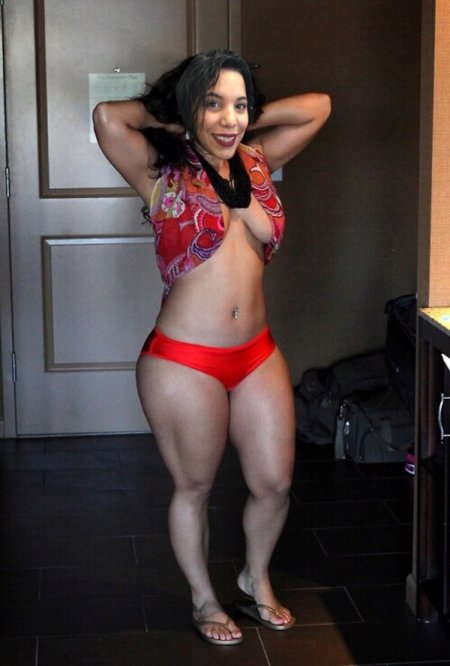 Мощные бедра армянок