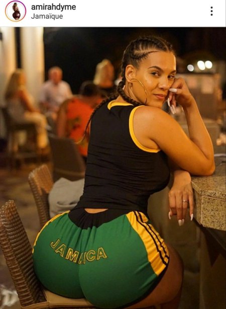 Виктория Абрахам Биг асс