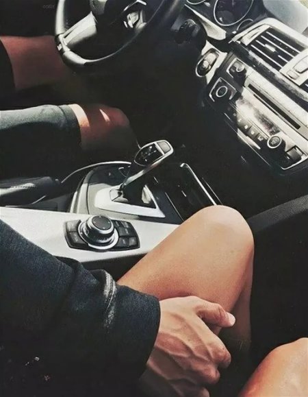 Пар Кен т и девушка в магине