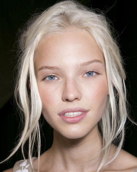 Саша Лусс волосы