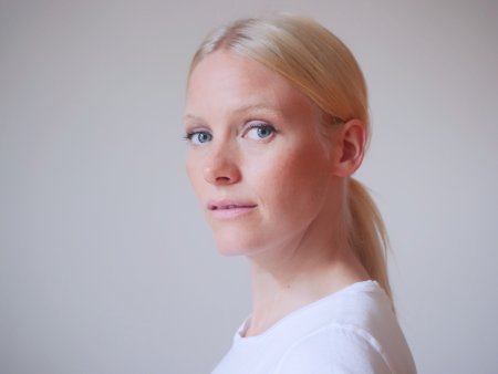 Лаура Бирн основание