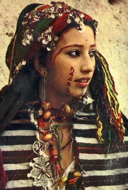 Амазахи белый Север Африки