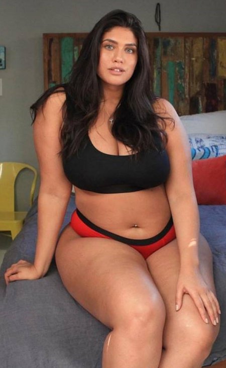 Латисия Томас толстая