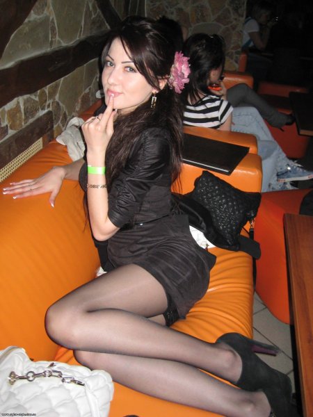 Женщины казахские в колготках