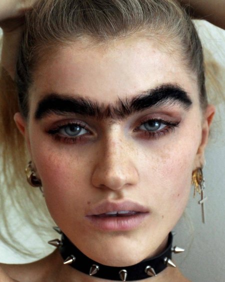 Алиса Карапетян монобровь