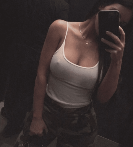 Ким Кардашян селфи