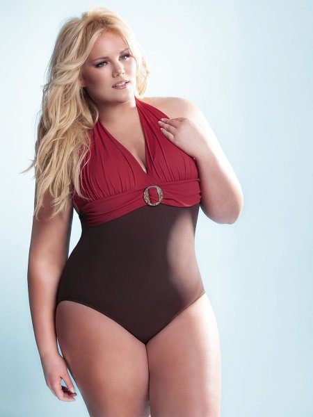 Уитни Томпсон модель плюс сайз