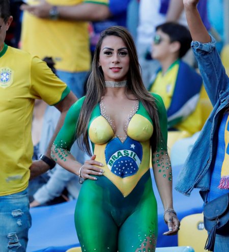 Болельщицы сборной Бразилии 2002