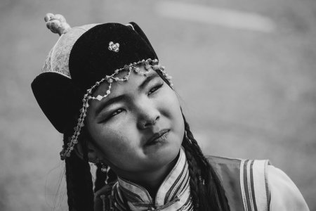 Монголы и монголки