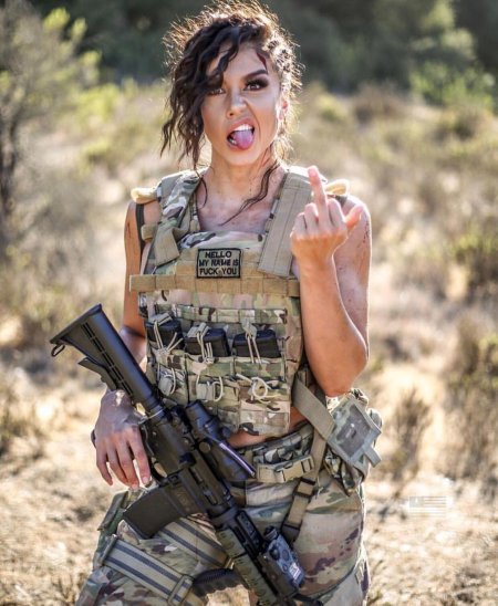 Красивые американские девушки военные