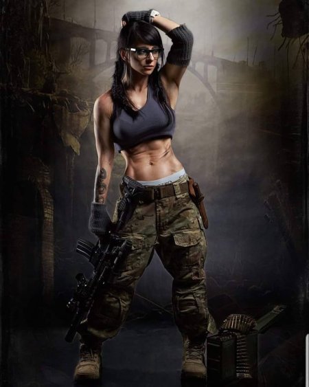 Девушки милитари