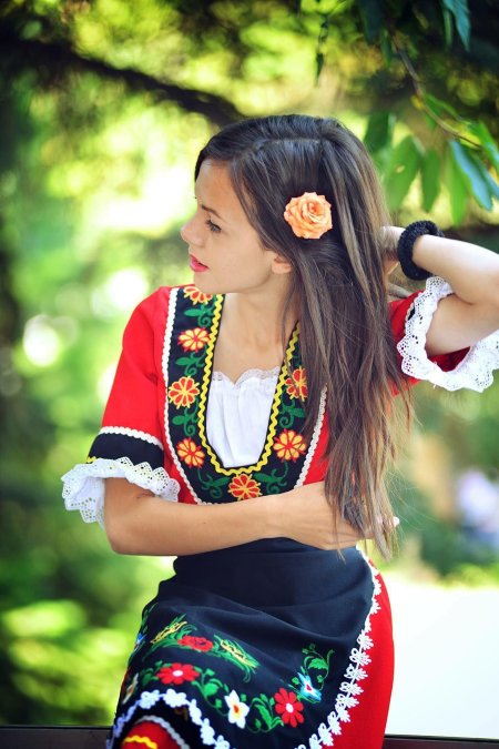 Молдаванка в национальном костюме