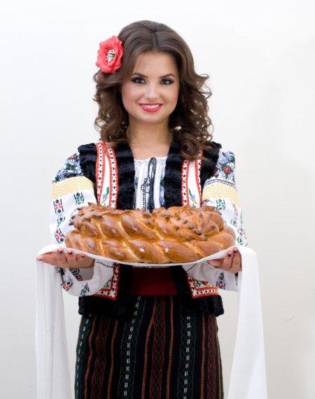 Национальный костюм Молдавии