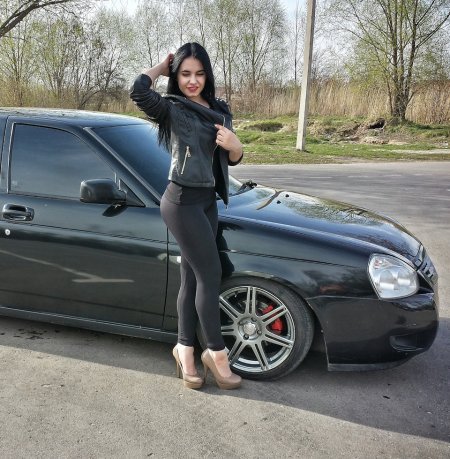 Красивые девушки на приоре