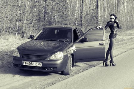 Девушка на приоре