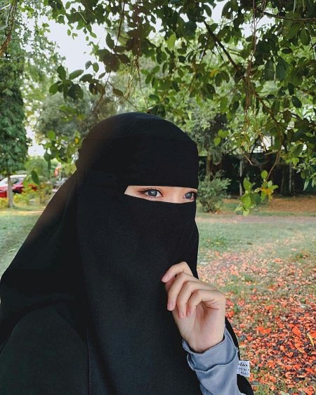 Никаб Муслима