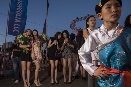 Монголия Улан Батор девушки