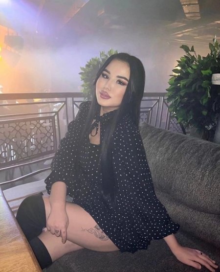 Шымкентскую девушку