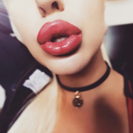 Красивые губки девушек