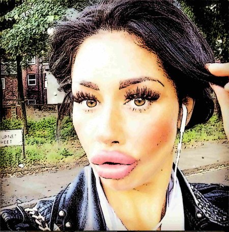 Виктория Уайлд большие губы