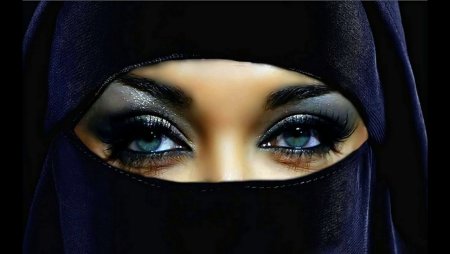 Глаза женщины в парандже