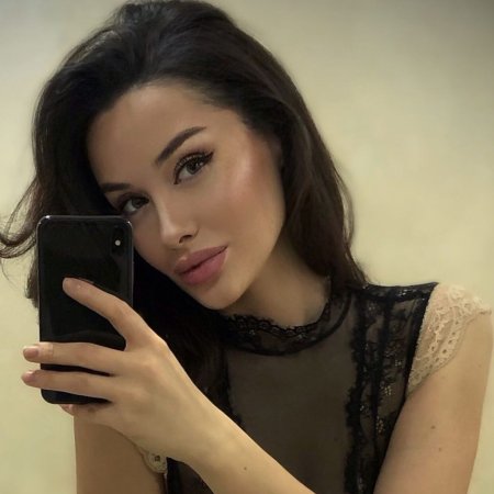 Алина Царахова двойник Анджелины Джоли