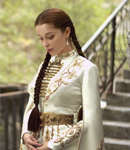 Анна Гуриева Осетинская модель