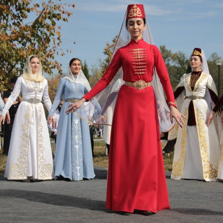 Осетины осетины национальный костюм