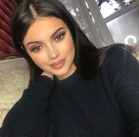 Амира Буаллег