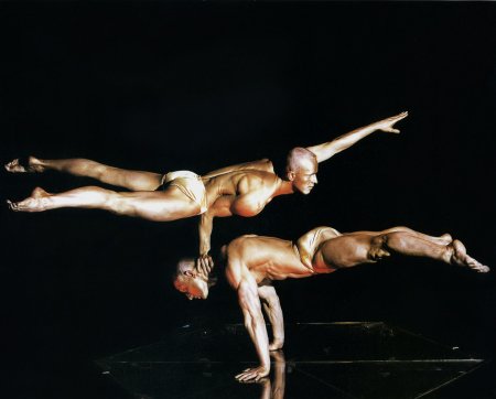 Фигура акробата