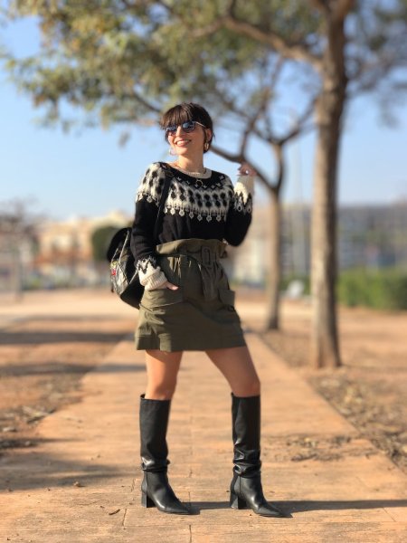 Лук для девушки с берцами