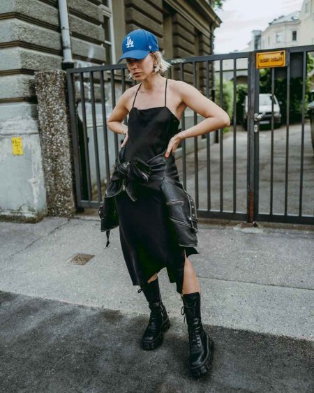 Платье с берцами