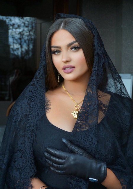 Албанские девушки