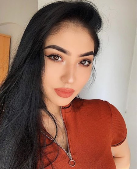 Сабина Азимбаева