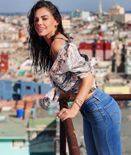 Девушки Ливии