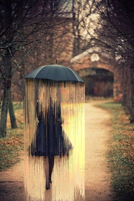 Девушка под зонтом