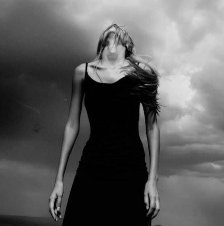 Кричащая девушка