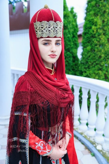 Черкешенка Фатима Шеретлукова