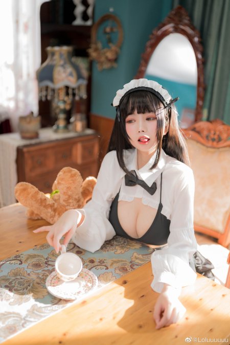 Китайская косплеерша Loluuuuuu