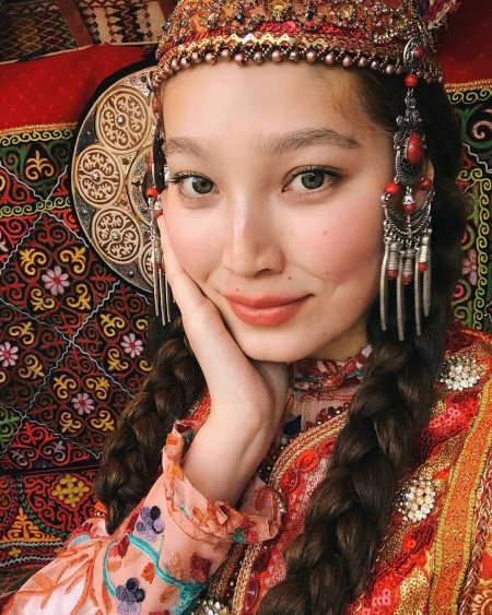 Казашки внешность