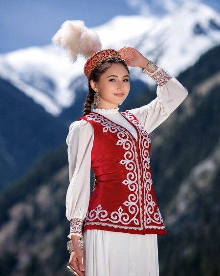 Монгольская певица Tatar