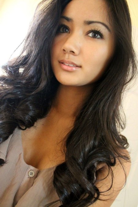 Женщины Восточной внешности