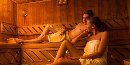 Красивые женщины в бане