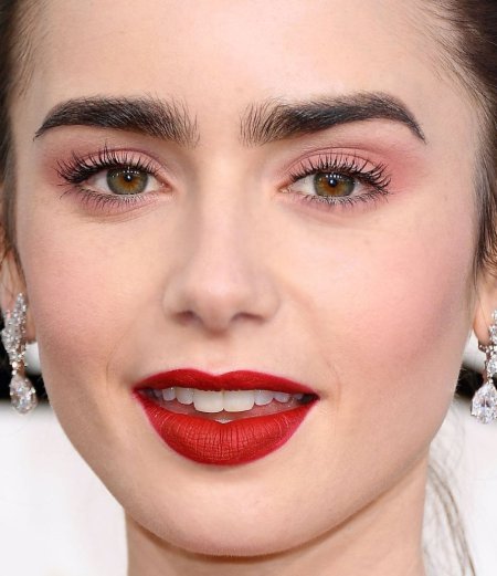 Лили Коллинз глаза