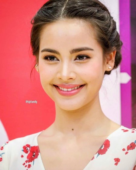 Королева Тайланда Яя урассая